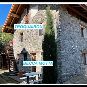 Maison Des Vignes- Troquairou Et Becca Motta Brides-les-Bains